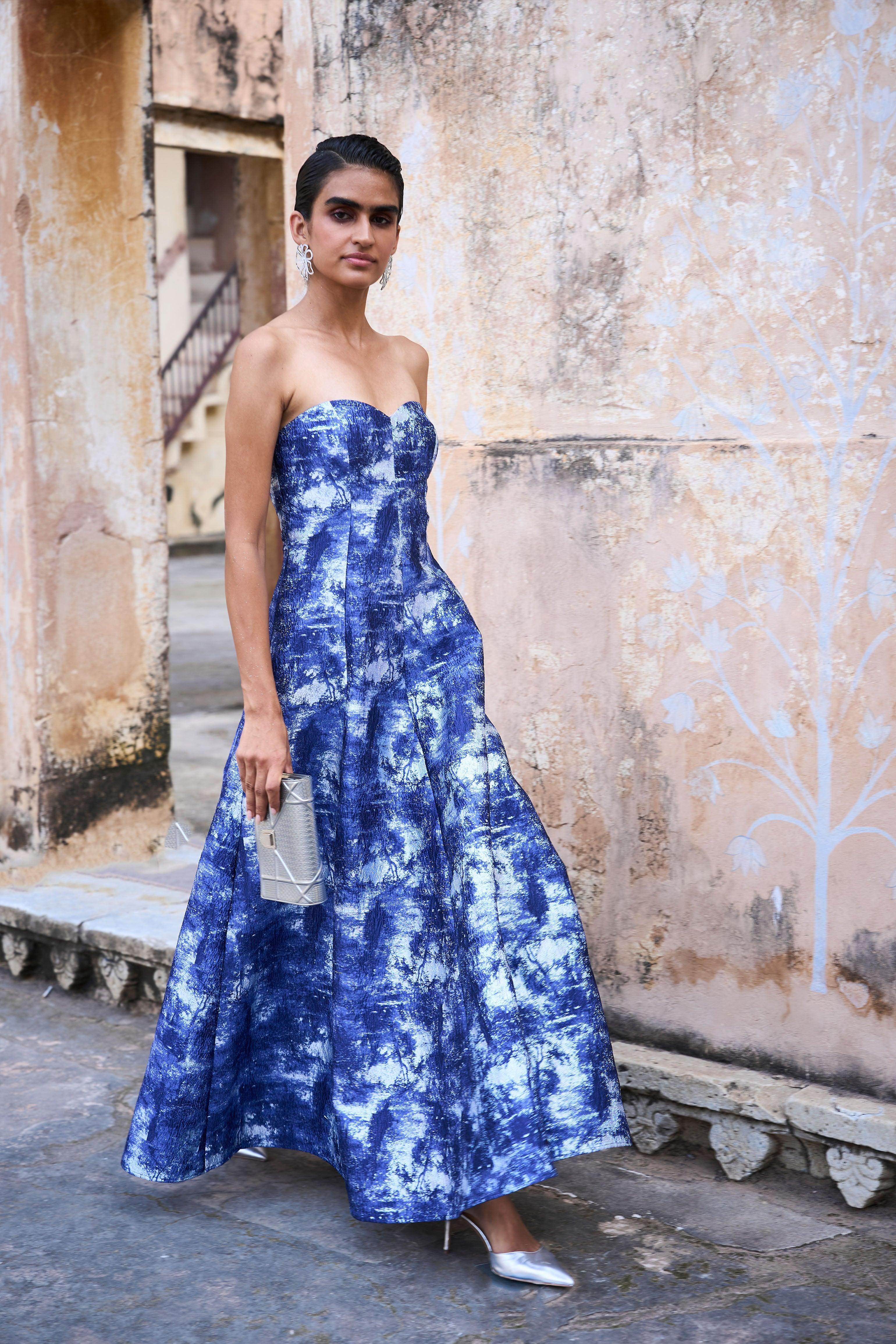 BROCADE GOWN