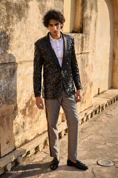 PAILLETTE TUX - dash and dot