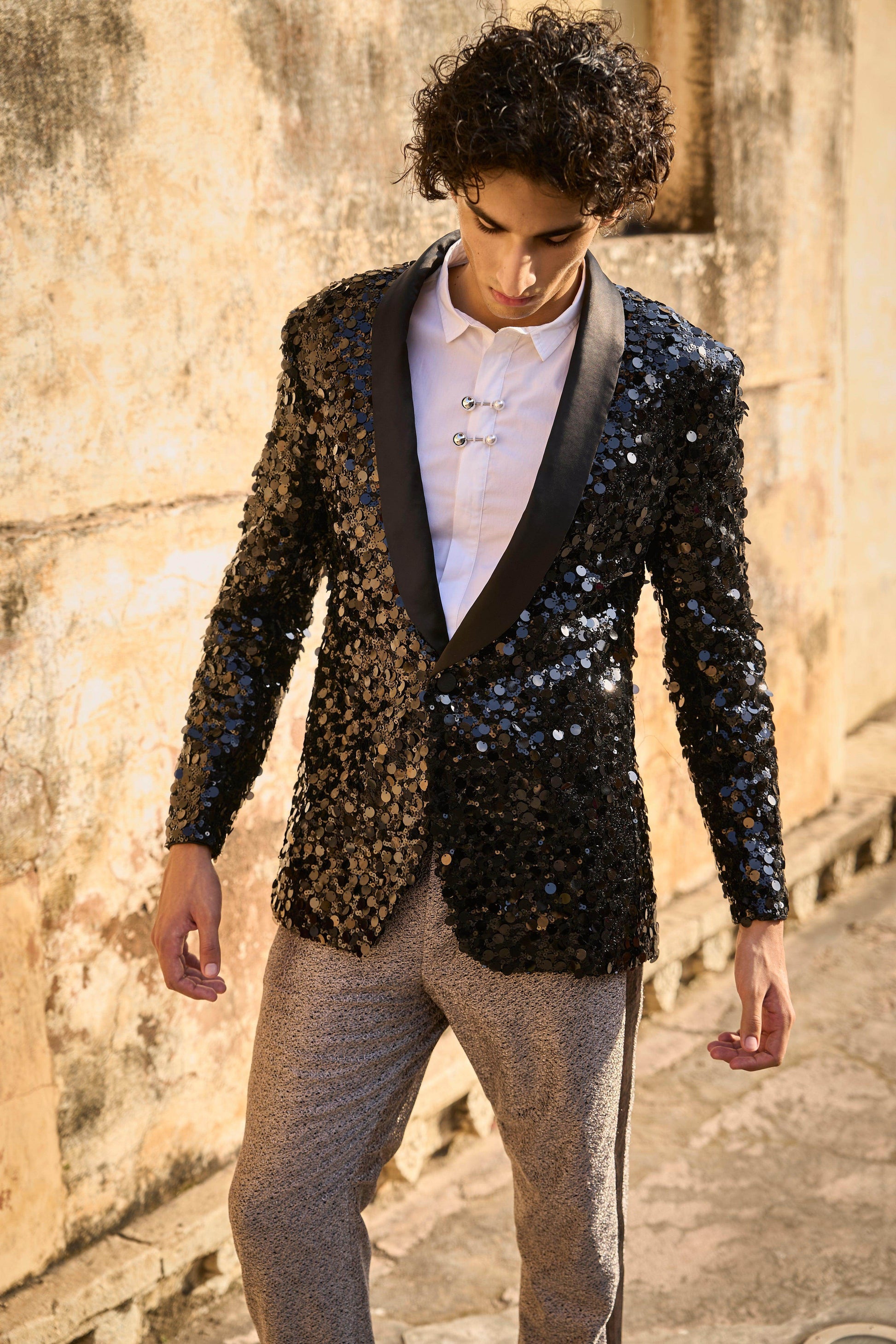 PIN BROOCH SHIRT - dash and dot