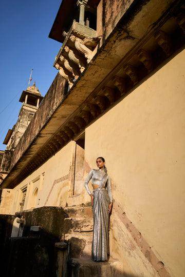 SILVER KNITTED SHIRT AND SARI SKIRT - dash and dot