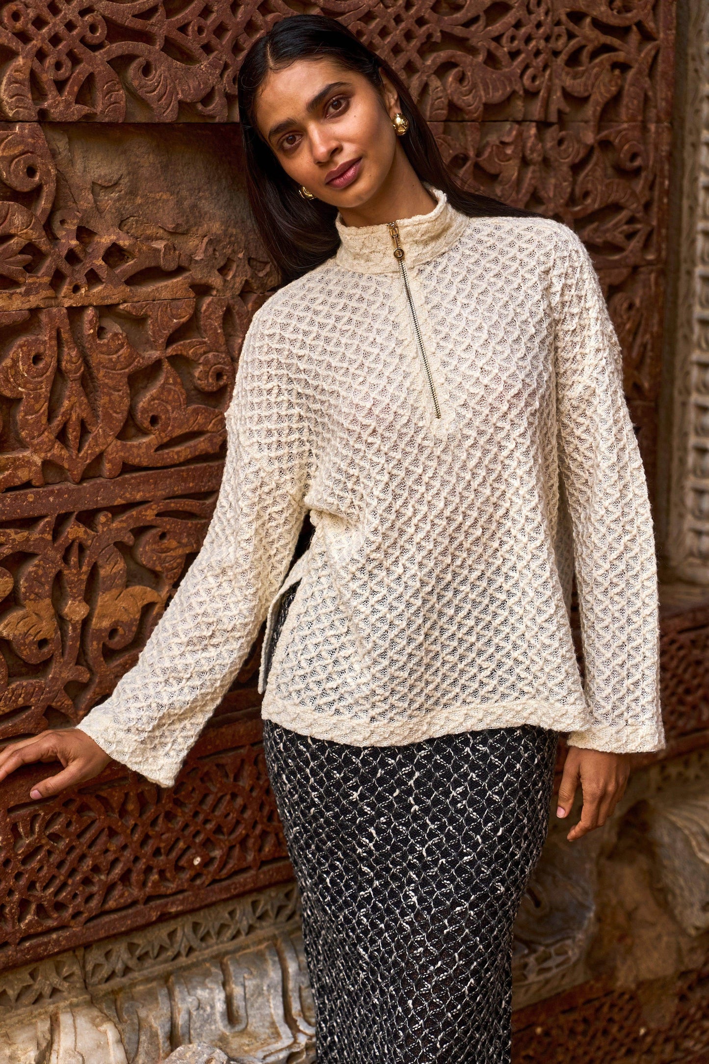 TEXTURED KNITTED SKIRT SET - dash and dot