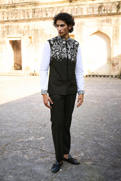 EMBROIDERED BANDI AND STRAIGHT PANT - dash and dot