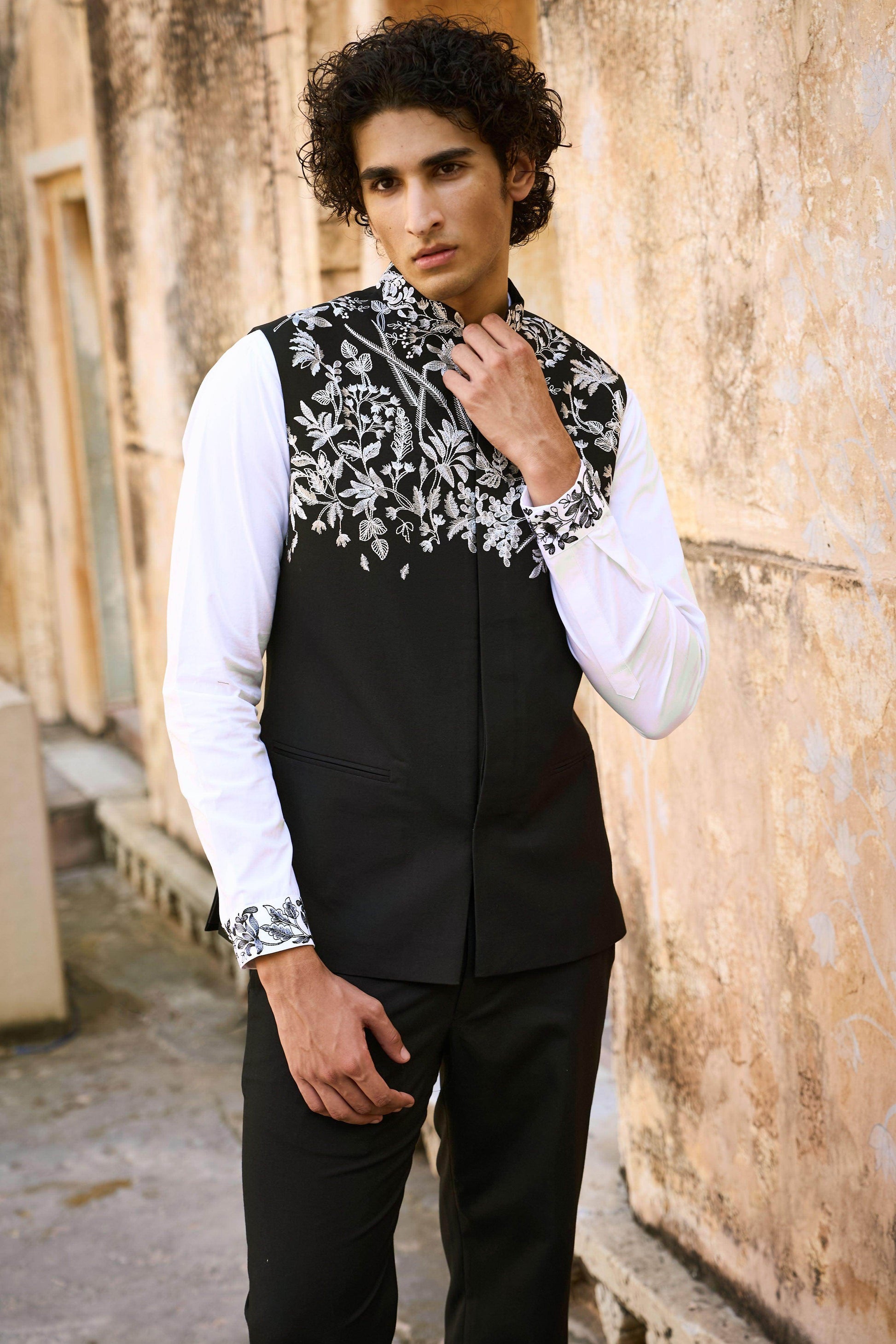 EMBROIDERED BANDI, SHIRT AND PANT - dash and dot