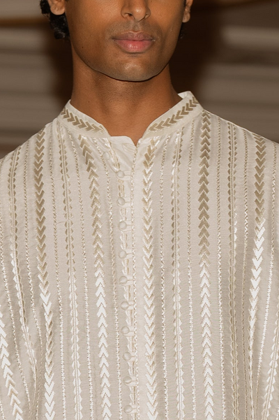 EMBROIDERED LONGLINE SHIRT