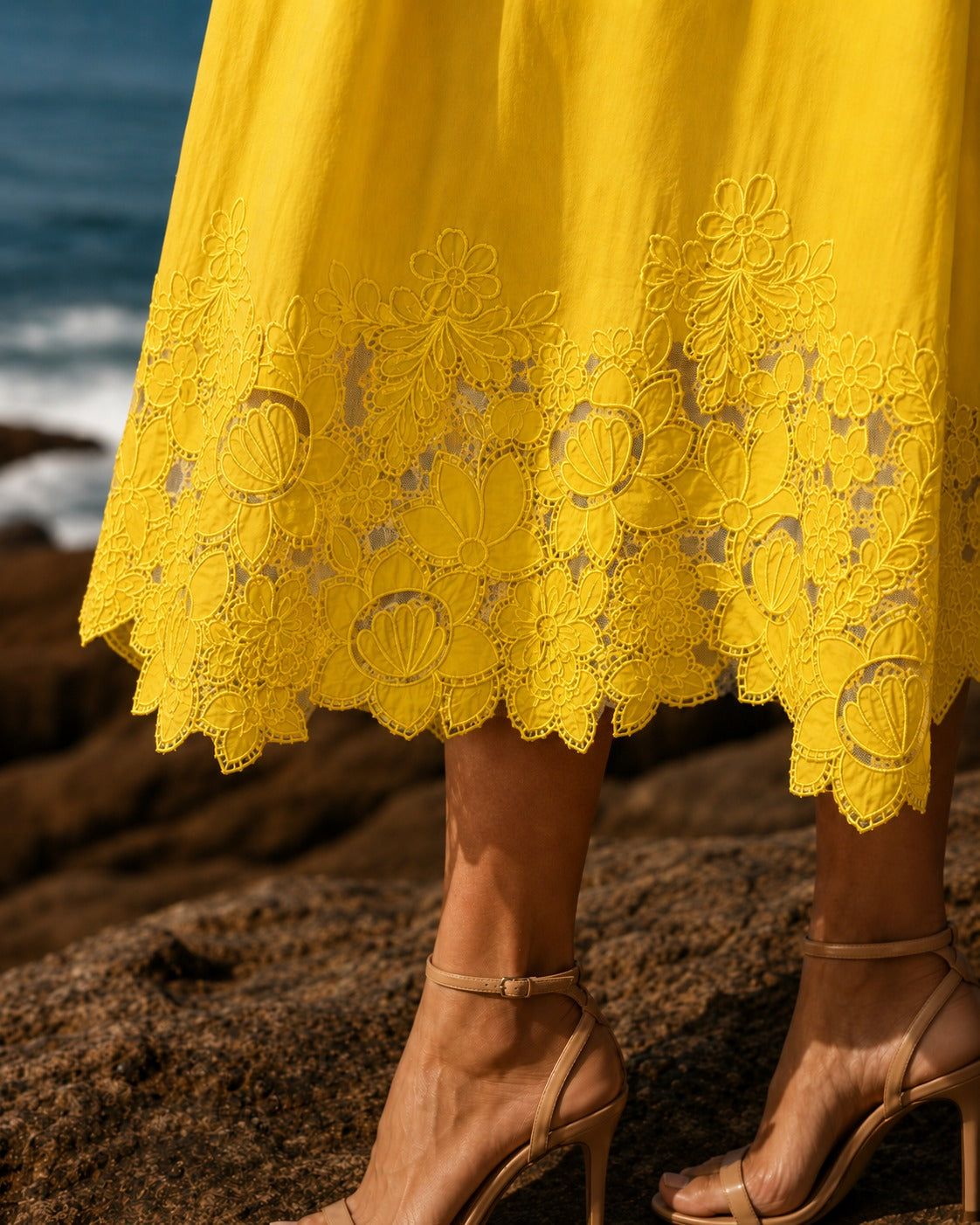 SCALLOPED CUTWORK MIDI