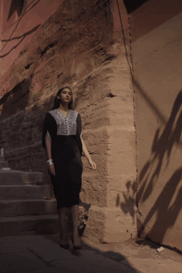 EMBROIDERED BIB KAFTAN - dash and dot dash and dot