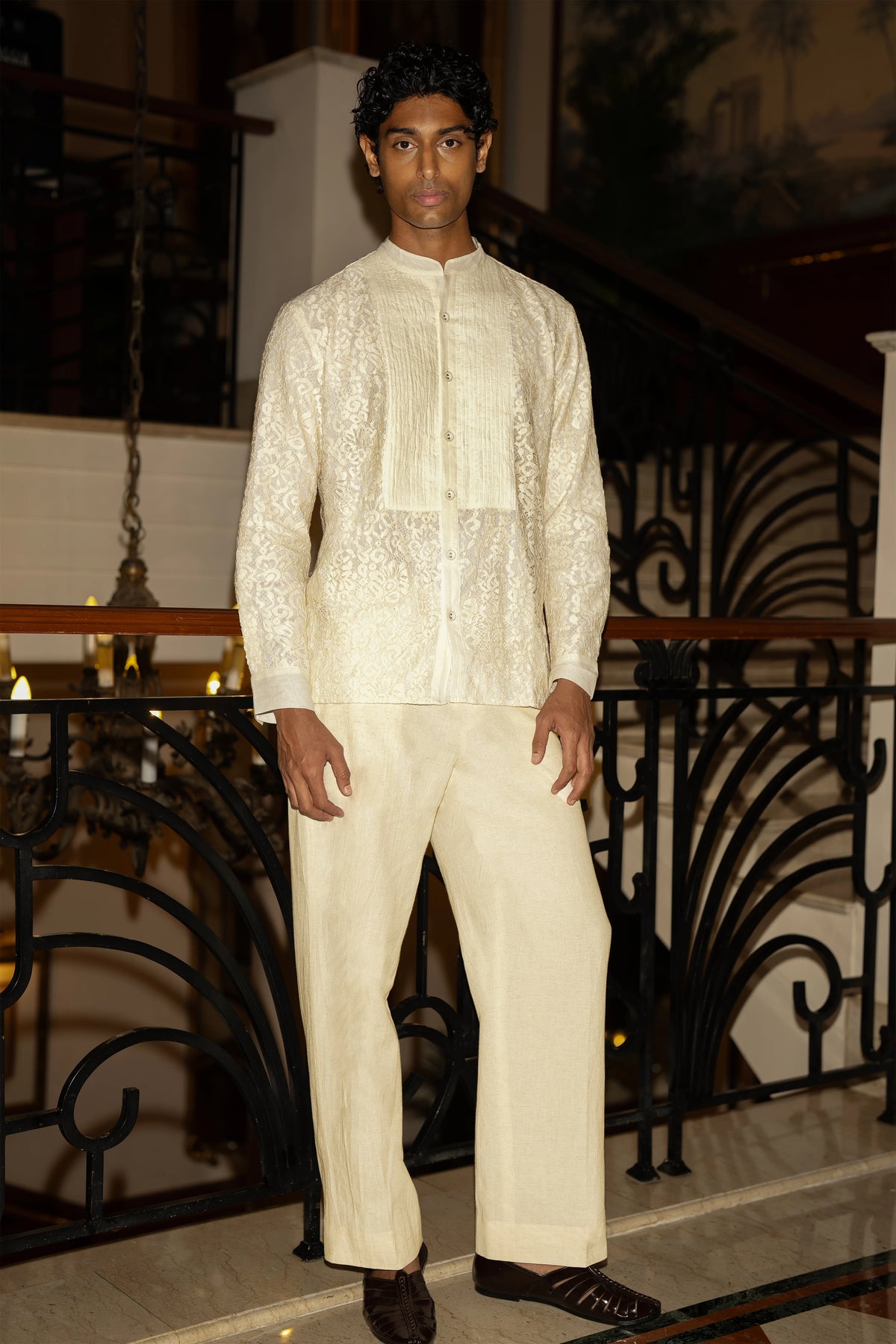 PINTUCK-LACE SHIRT & STRAIGHT-CUT LINEN PANT