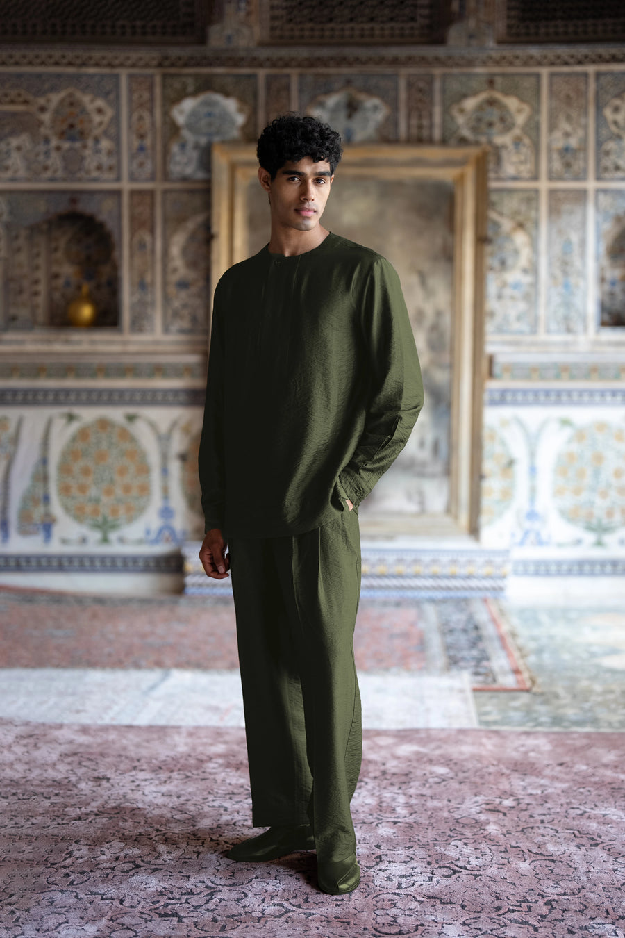 OLIVE TEXTURED SHIRT & STRAIGHT CUT PANT SET