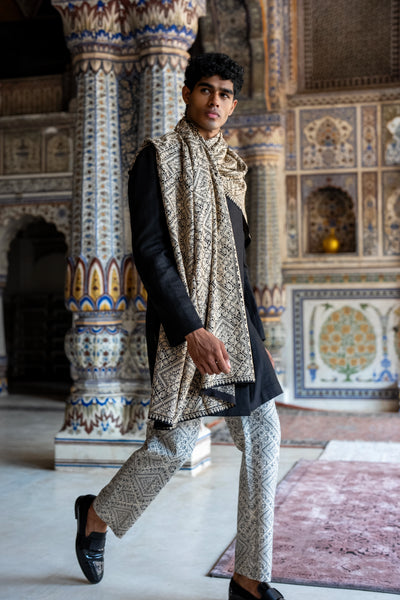 Linen Textured Blazer With Aari Stitch Shawl & Geometric Printed Pant