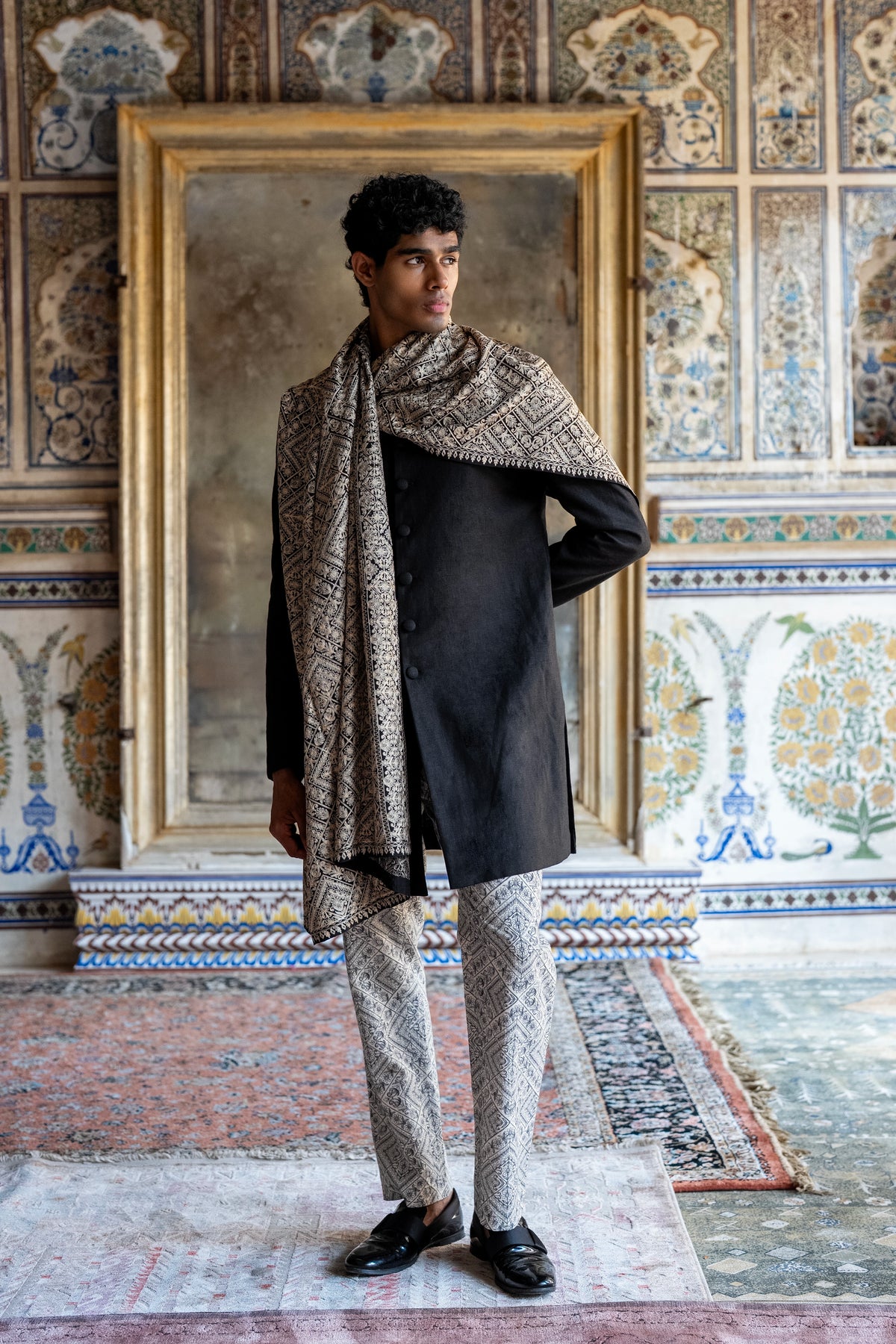 Linen Textured Blazer With Aari Stitch Shawl & Geometric Printed Pant
