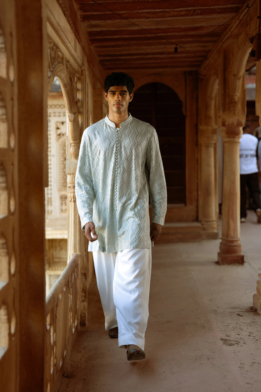 THREAD EMBROIDERED LONGLINE SHIRT & WIDE-LEGGED PANT