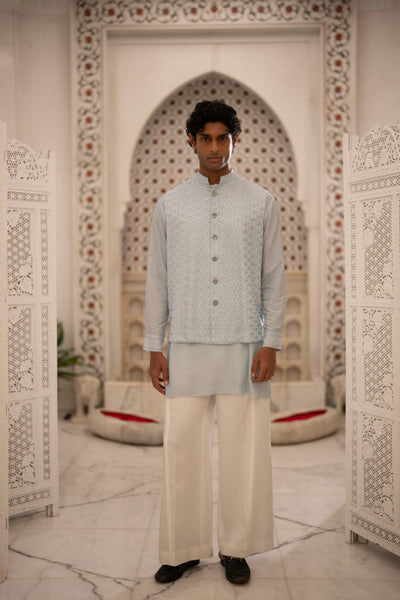 EMBROIDERED TEXTURED BANDI, KURTA SHIRT & WIDE-LEGGED IVORY PANT
