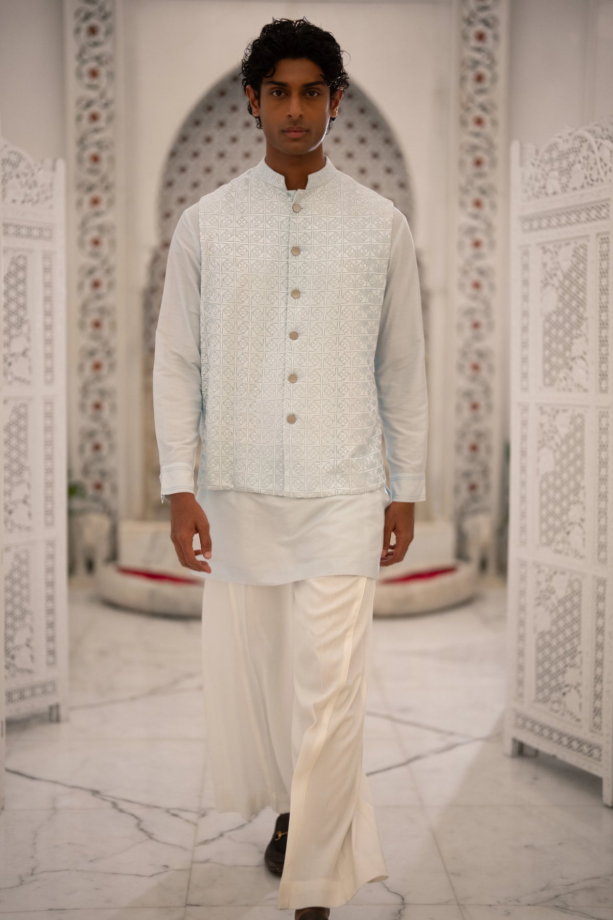 EMBROIDERED TEXTURED BANDI, KURTA SHIRT & WIDE-LEGGED IVORY PANT