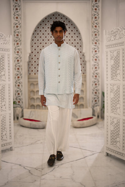 EMBROIDERED TEXTURED BANDI WITH KURTA SHIRT
