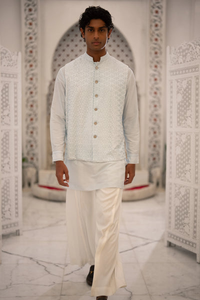 EMBROIDERED TEXTURED BANDI WITH KURTA SHIRT