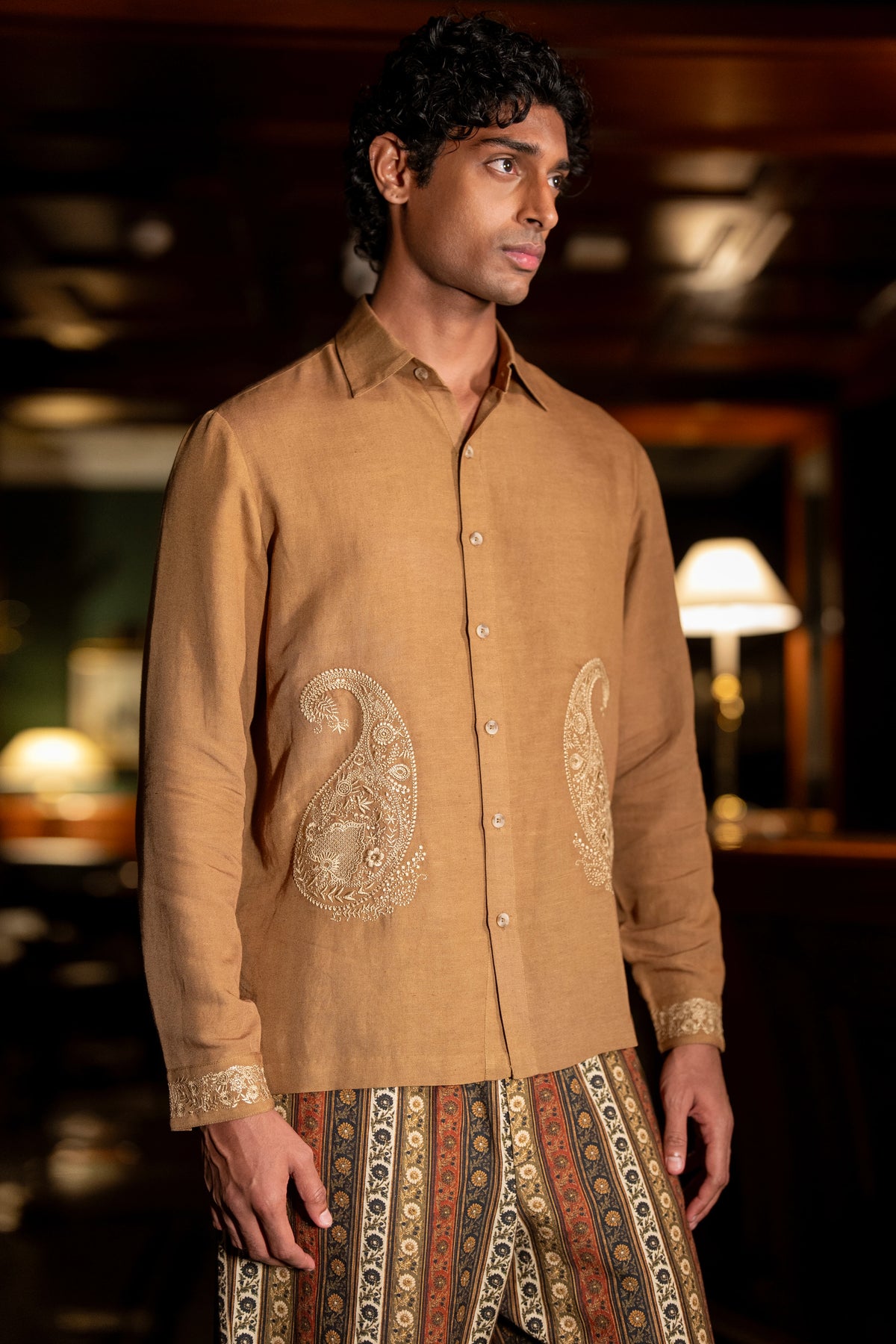 EMBROIDERED LINEN SHIRT