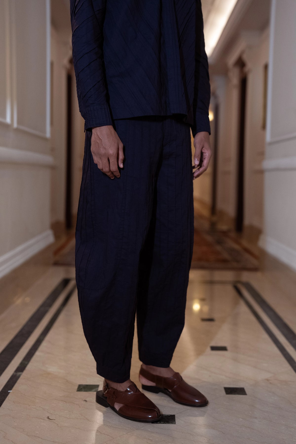 PINTUCK BARREL PANT