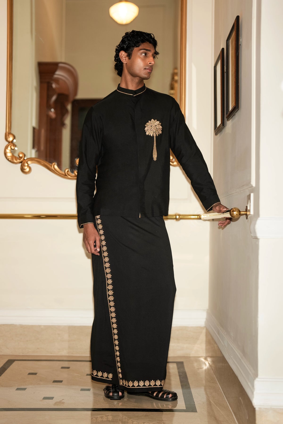 EMBROIDERED MOTIF SHIRT & LUNGI