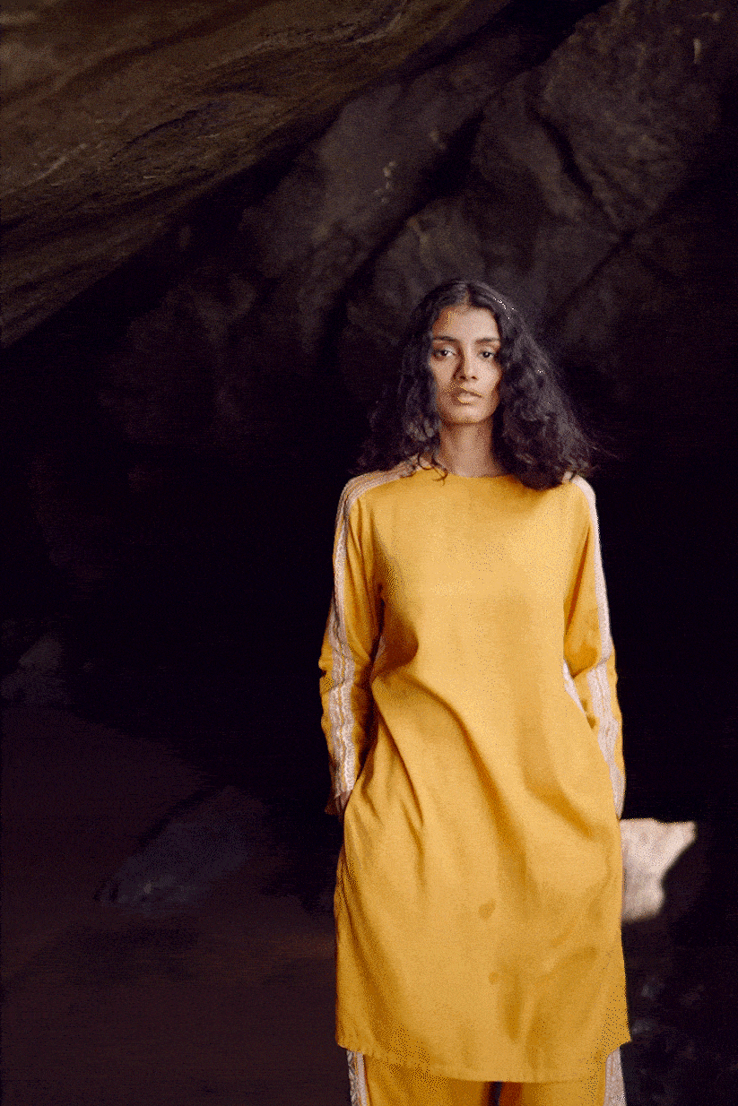 SIDE EMBROIDERED TOP - dash and dot