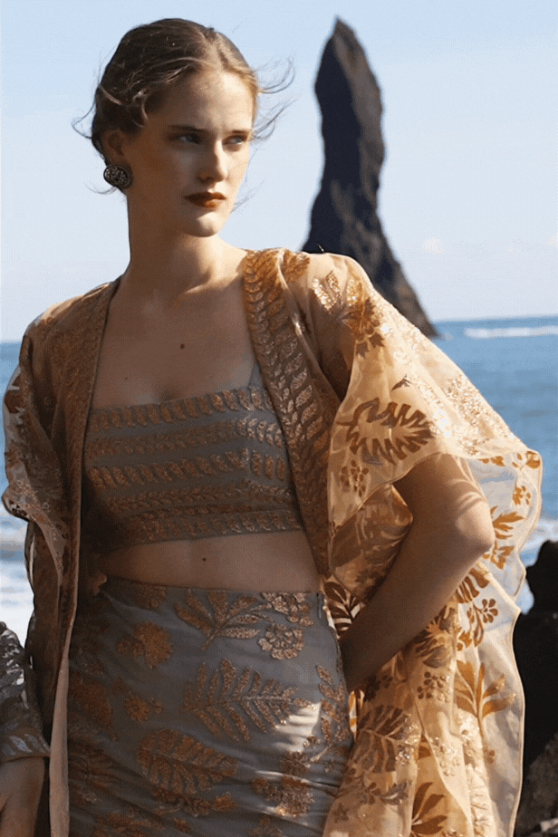 METALLIC BADLA STITCH CAPE - dash and dot dash and dot