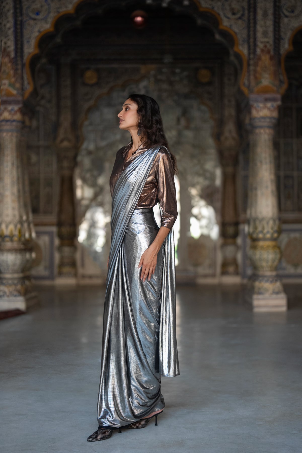 TEXTURED LAMÉ SHIRT & SARI DRAPE SKIRT SET
