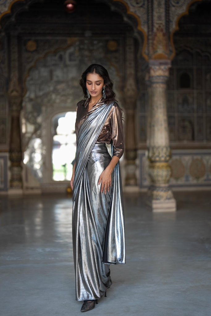 TEXTURED LAMÉ SARI DRAPE SKIRT dash and dot