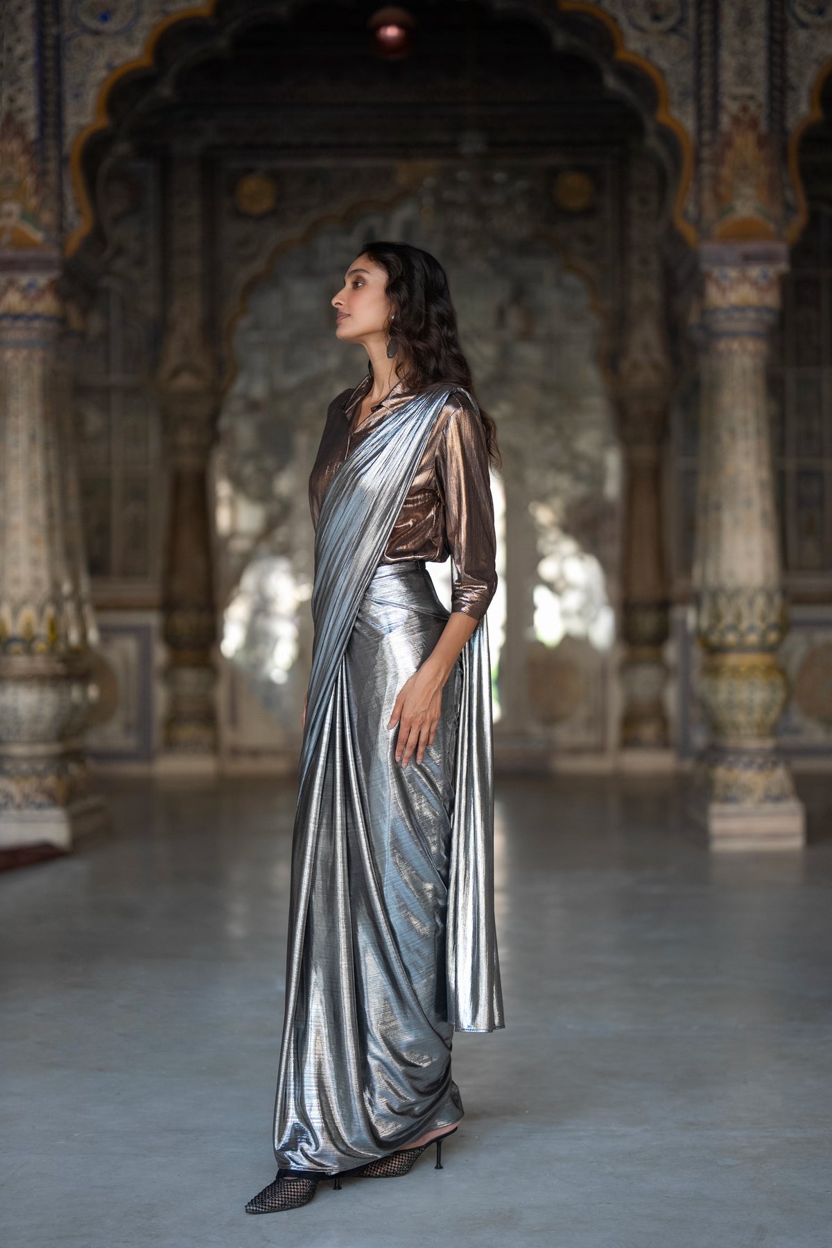 TEXTURED LAMÉ SARI DRAPE SKIRT