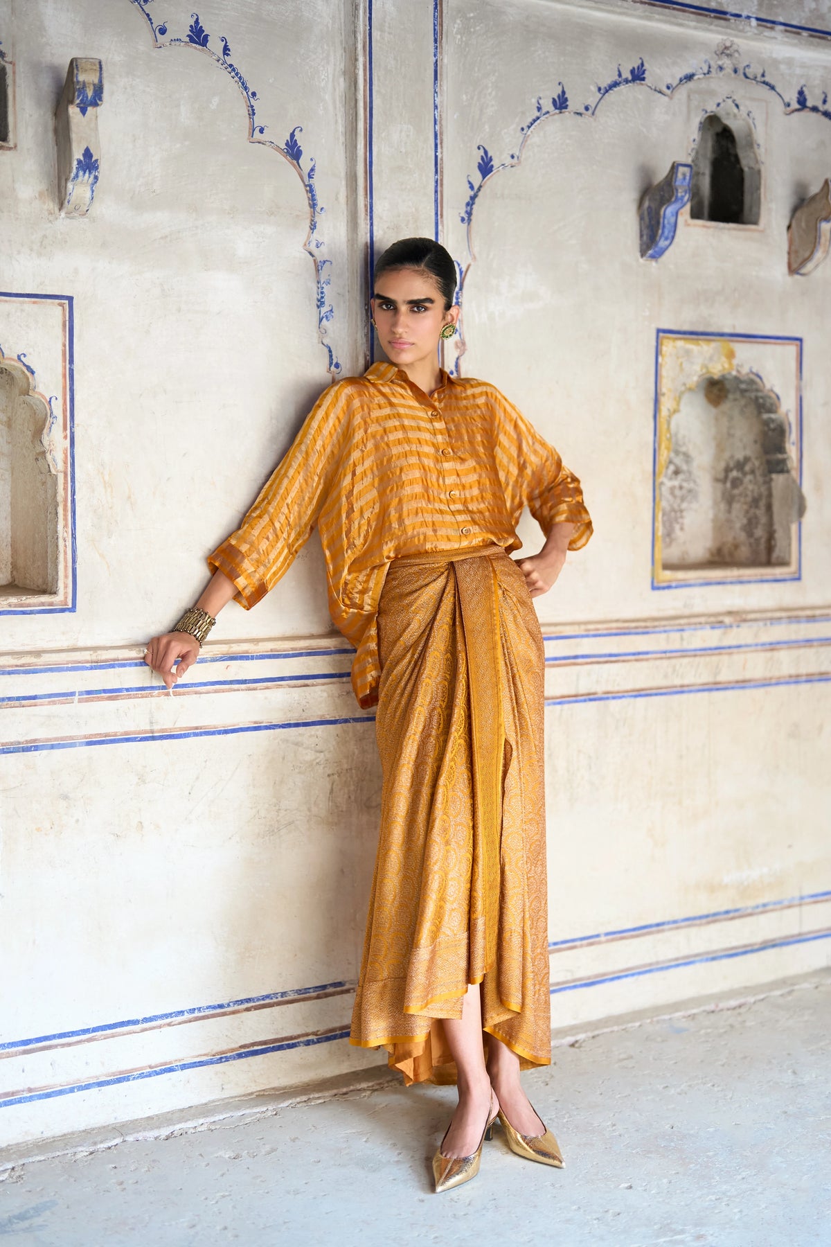 BENARES TISSUE KAFTAN SHIRT & BROCADE DRAPE SKIRT