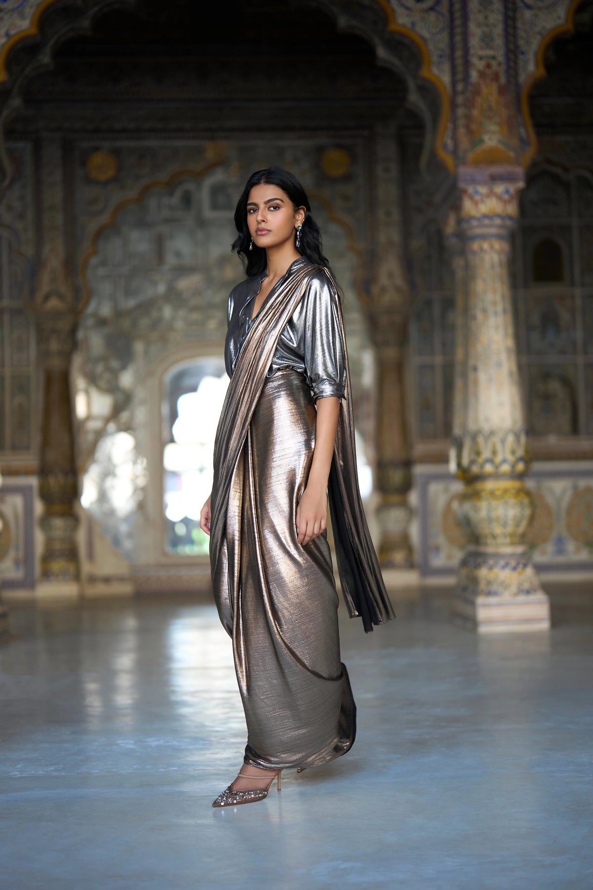 TEXTURED LAMÉ SHIRT & SARI DRAPE SKIRT SET