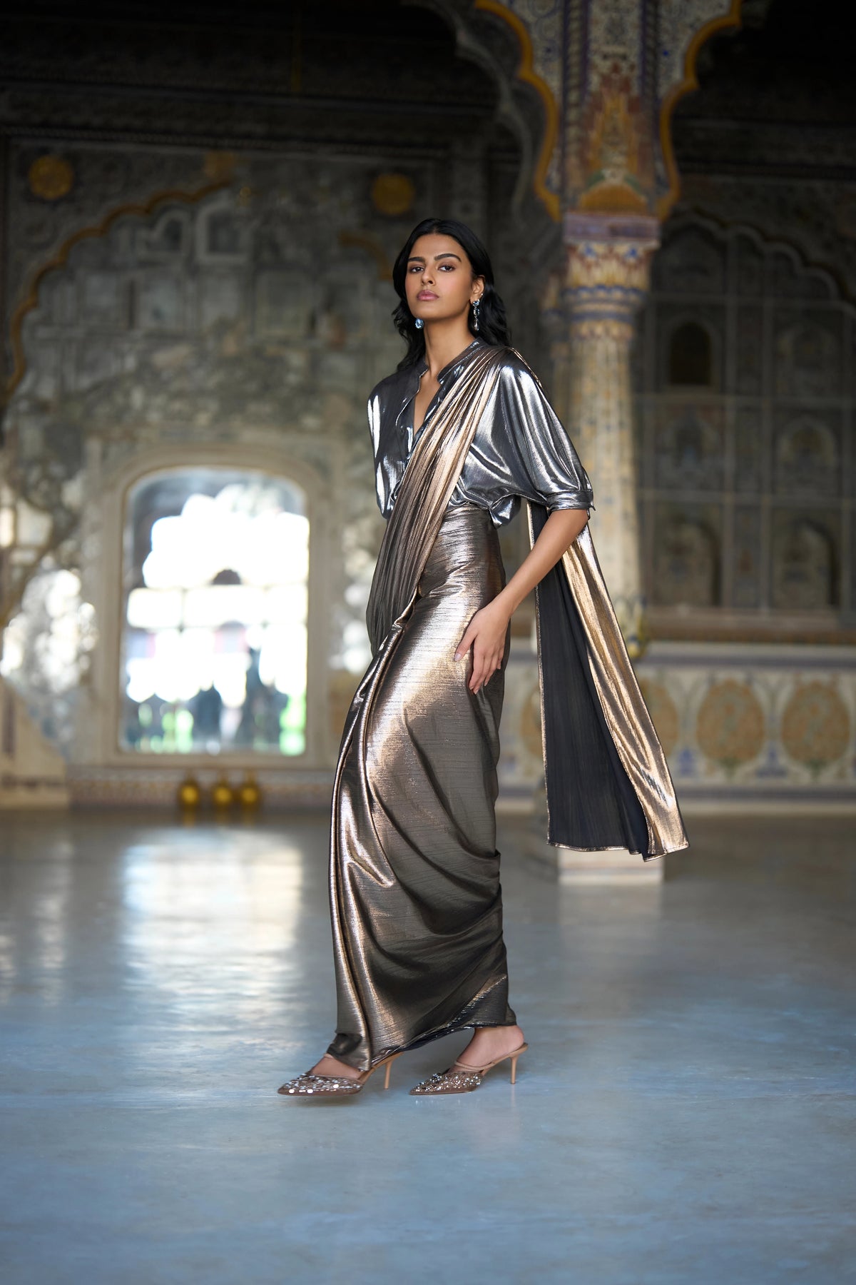 TEXTURED LAMÉ SARI DRAPE SKIRT