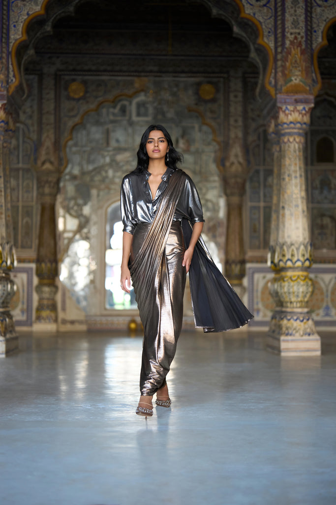 TEXTURED LAMÉ SARI DRAPE SKIRT dash and dot