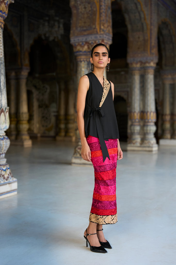 EMBROIDERED SIDE-TIE WAISTCOAT dash and dot