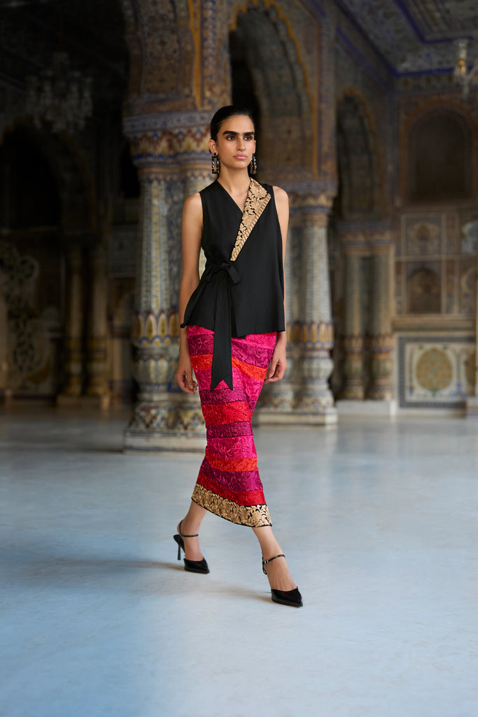 EMBROIDERED SIDE-TIE WAISTCOAT dash and dot