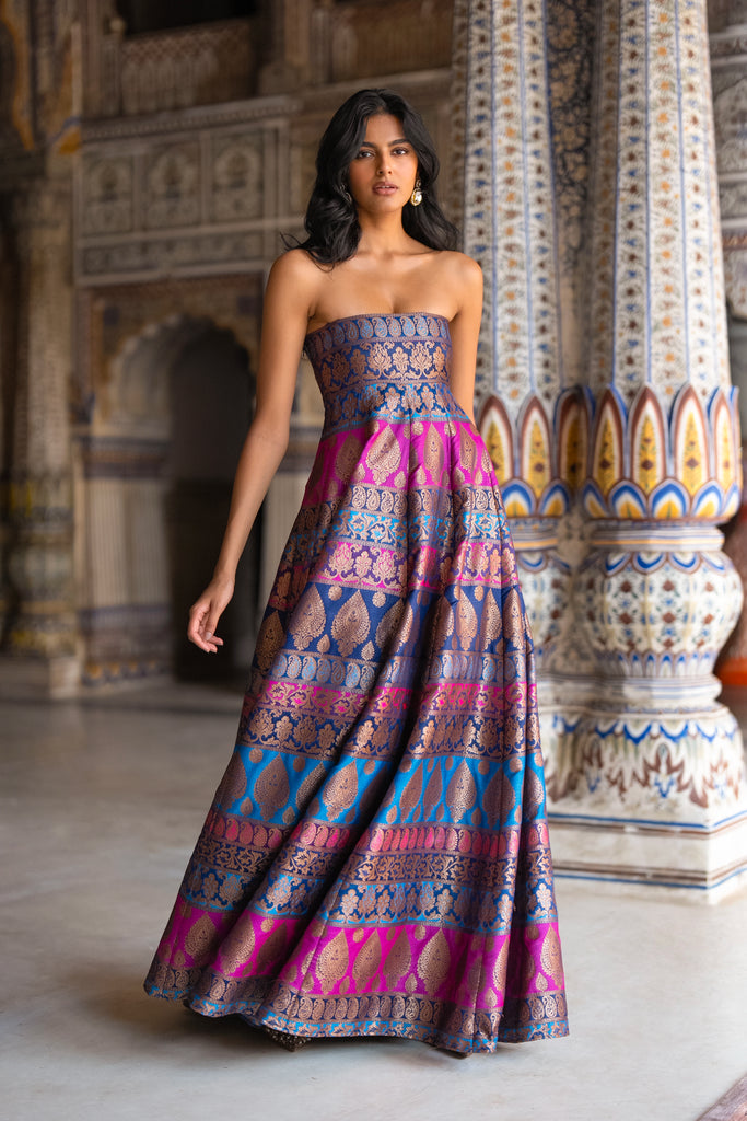 BENARES BROCADE GOWN dash and dot