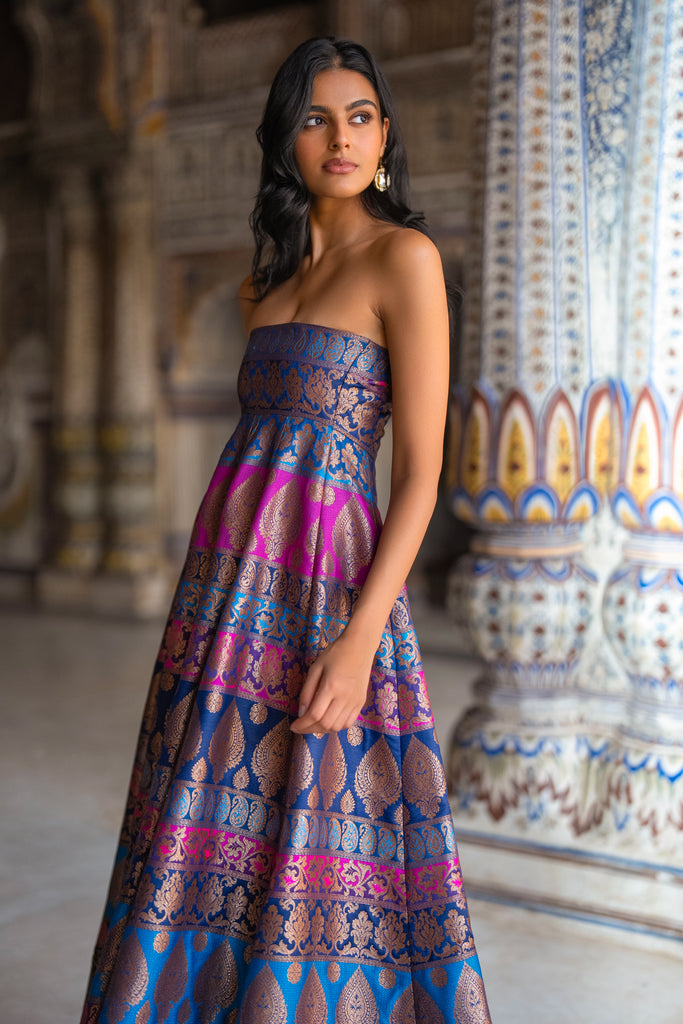 BENARES BROCADE GOWN dash and dot