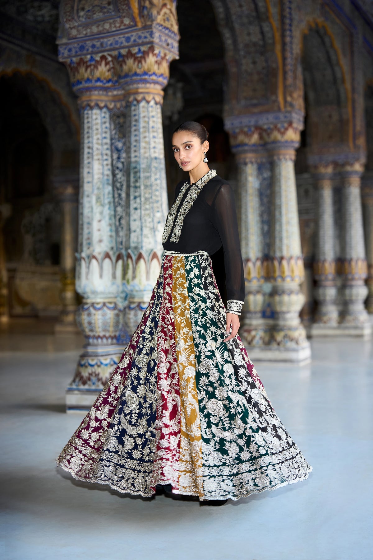 METALLIC THREAD EMBROIDERED FLARED SKIRT