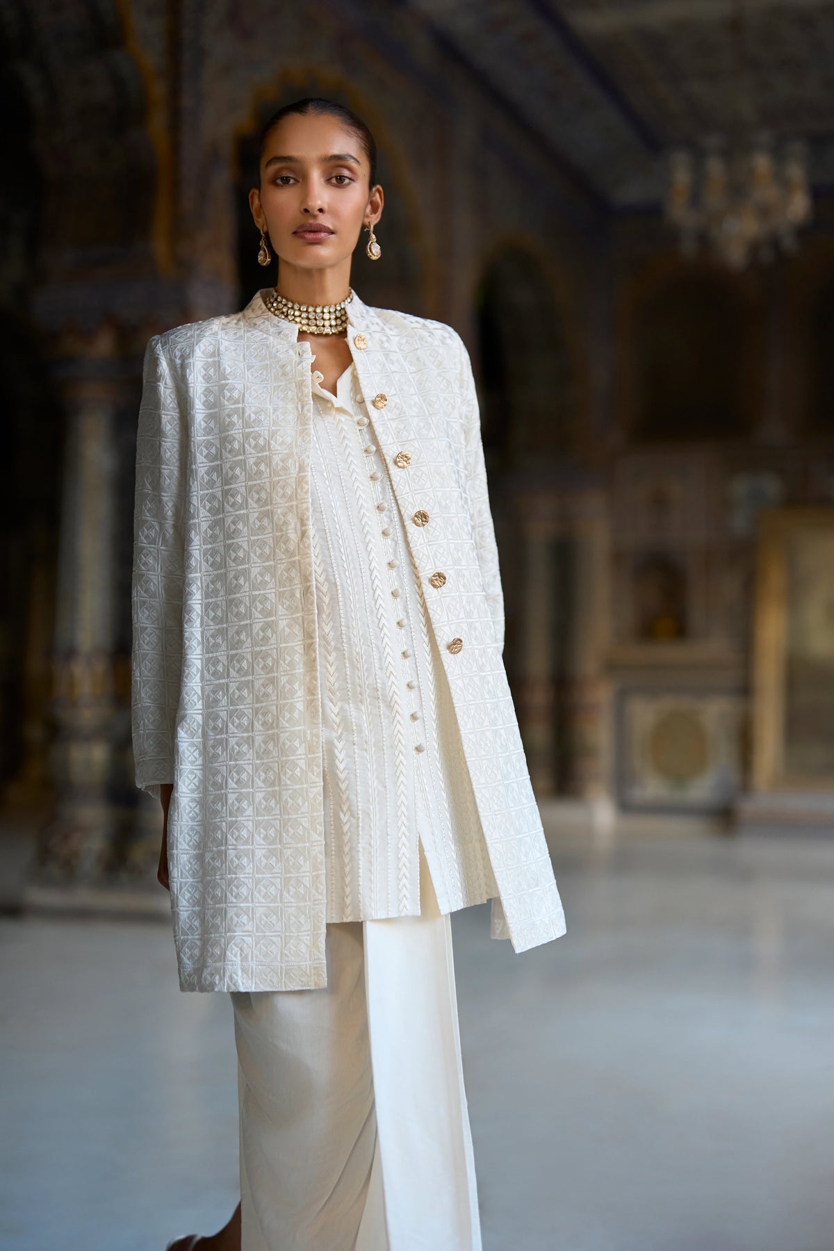 IVORY EMBROIDERED JACKET