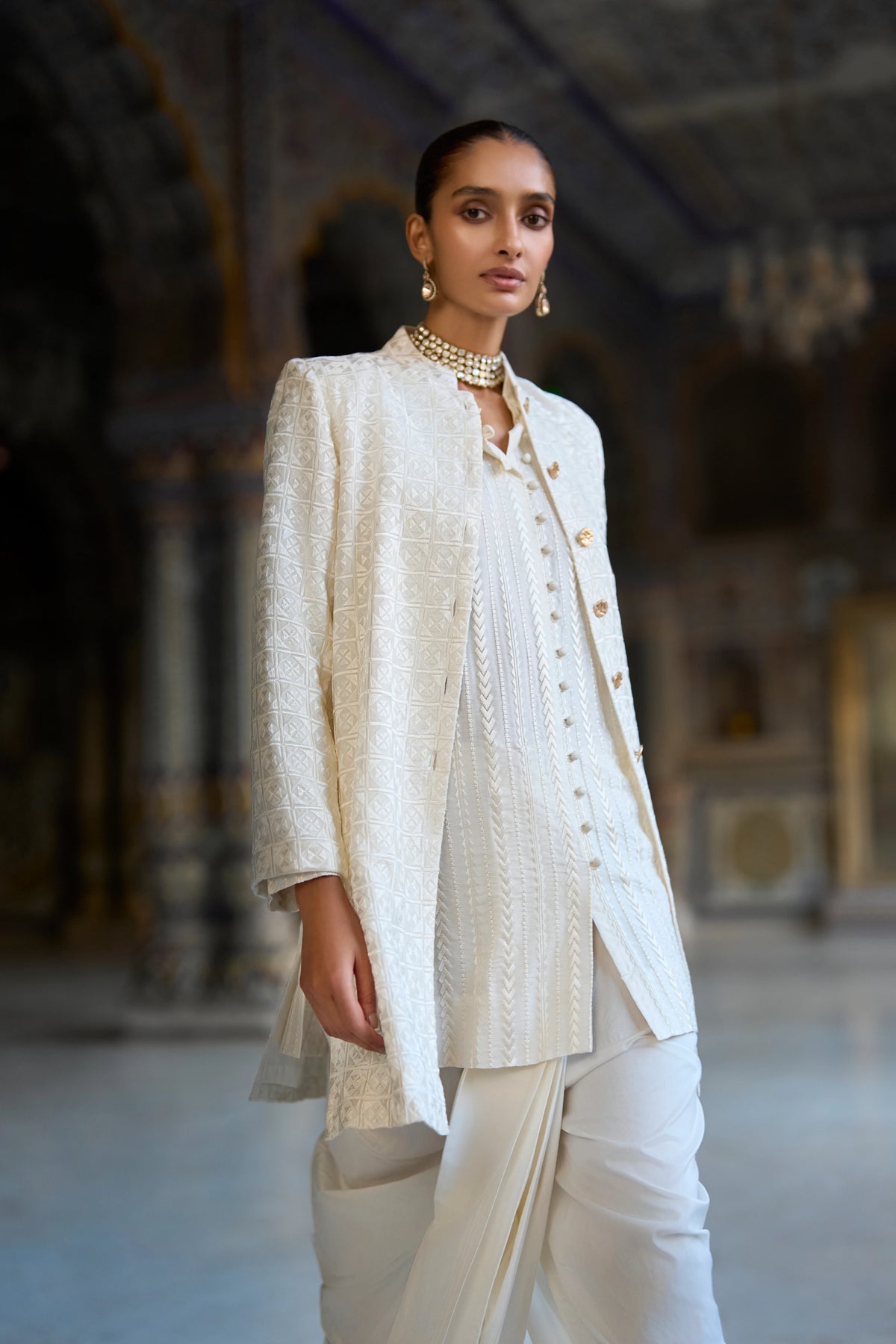 IVORY EMBROIDERED JACKET