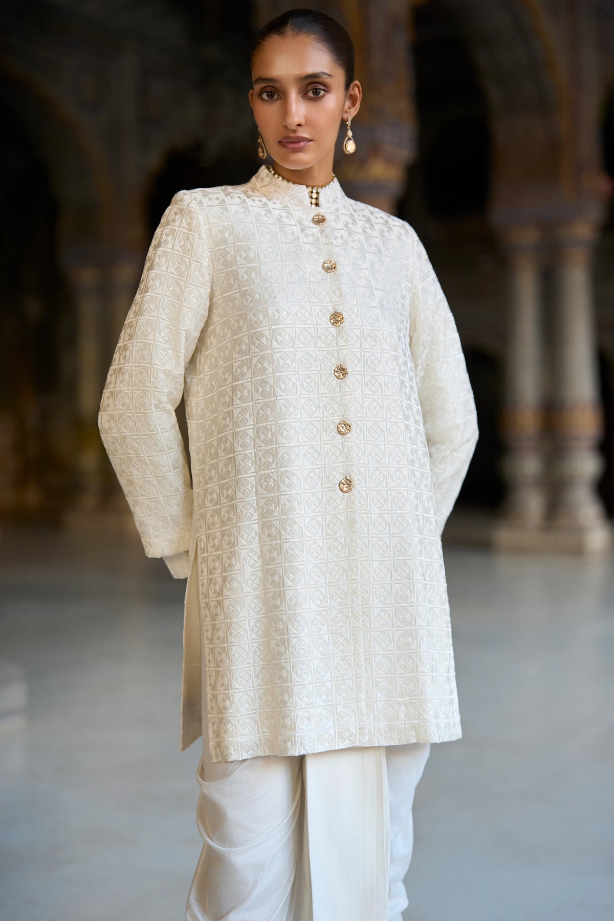 IVORY EMBROIDERED JACKET