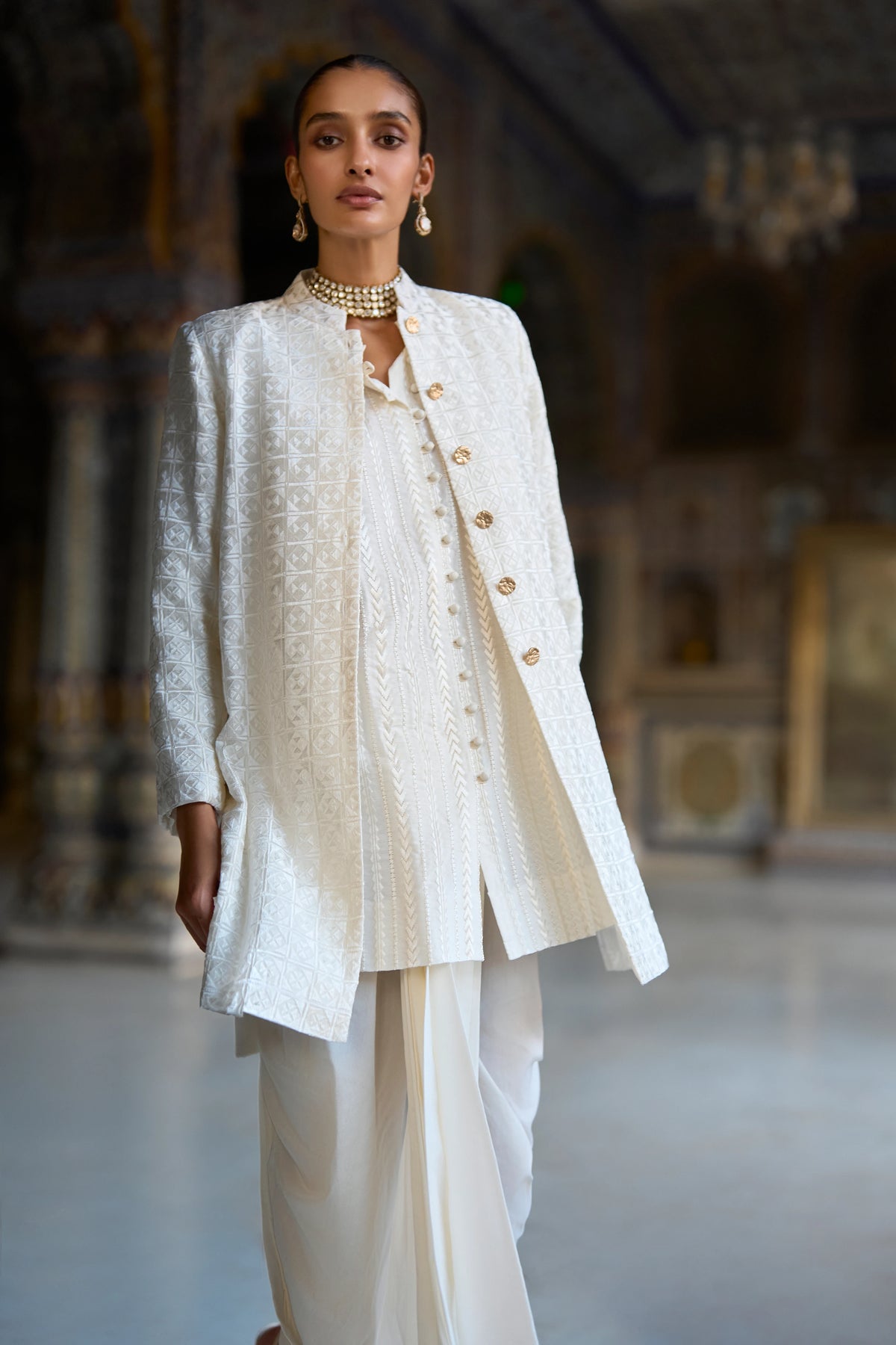 EMBROIDERED LONGLINE SHIRT