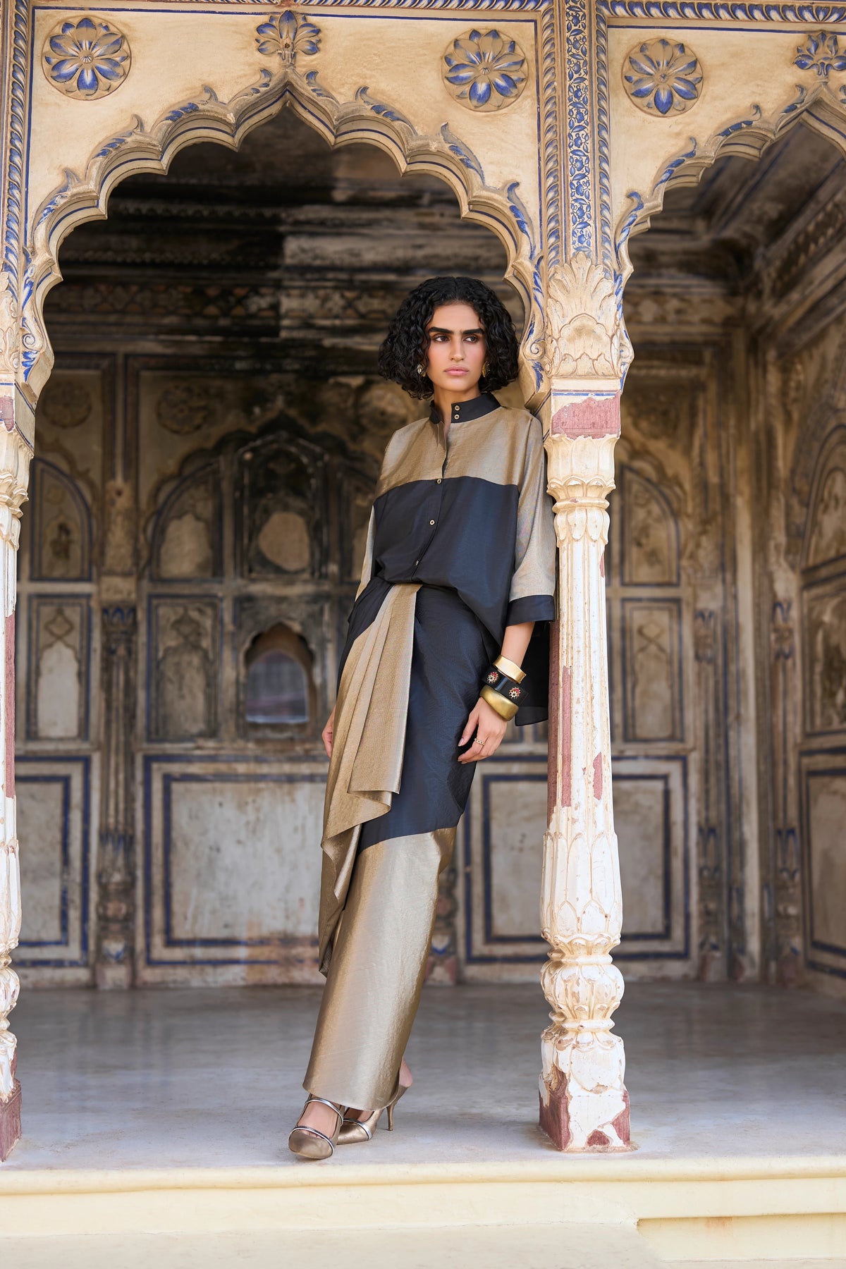 BENARES TISSUE COLOUR BLOCKED SHIRT & DRAPED SKIRT SET