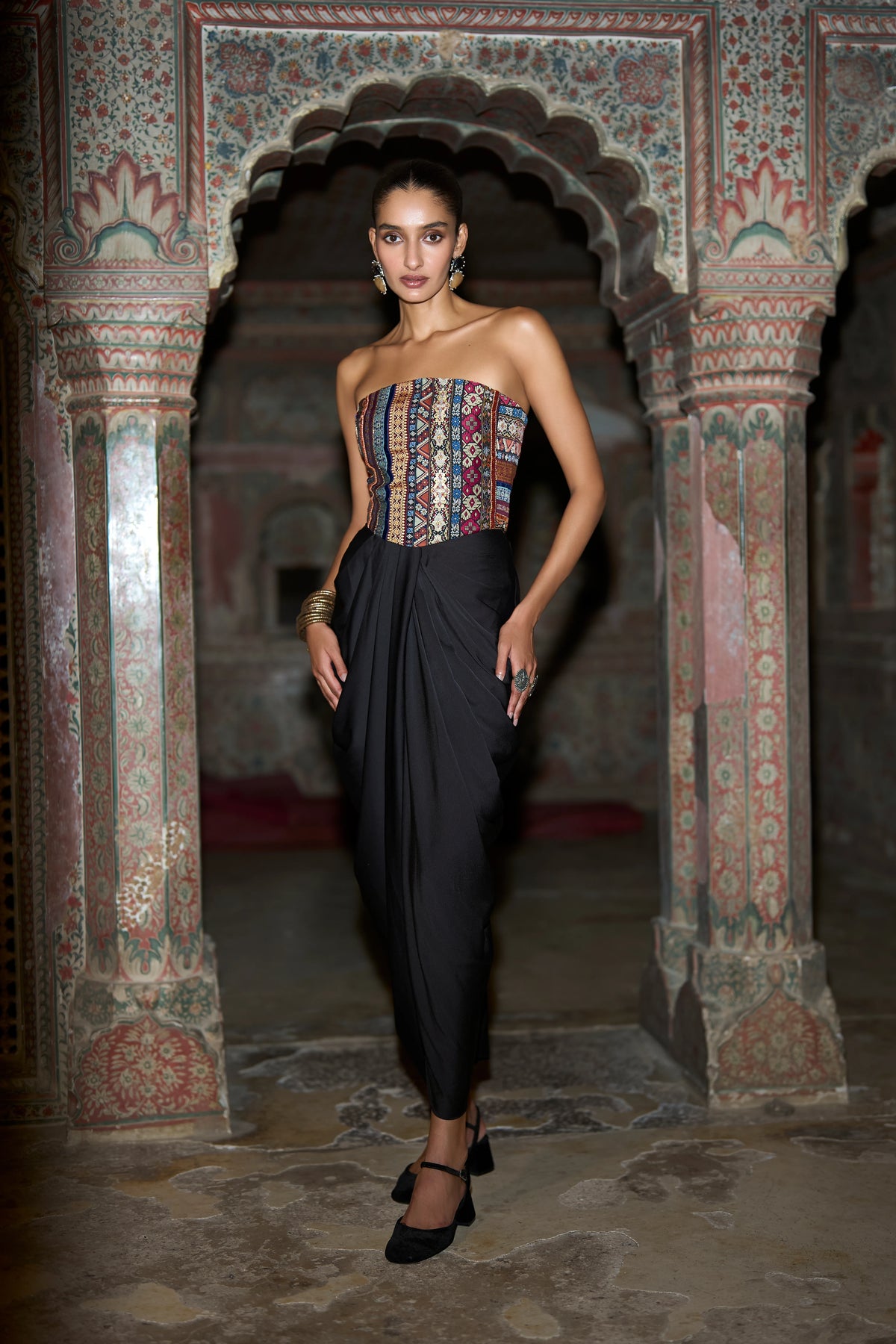 BLACK DRAPED PANT
