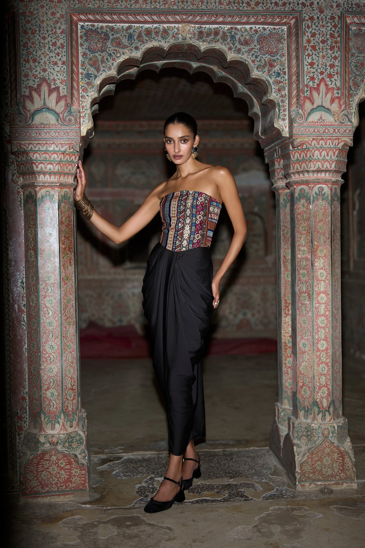 BLACK DRAPED PANT