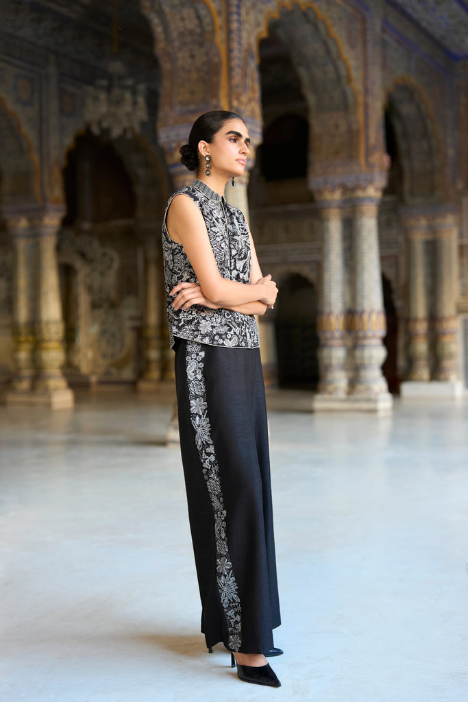 METALLIC THREAD EMBROIDERED WAISTCOAT & STRAIGHT-CUT PANT SET dash and dot
