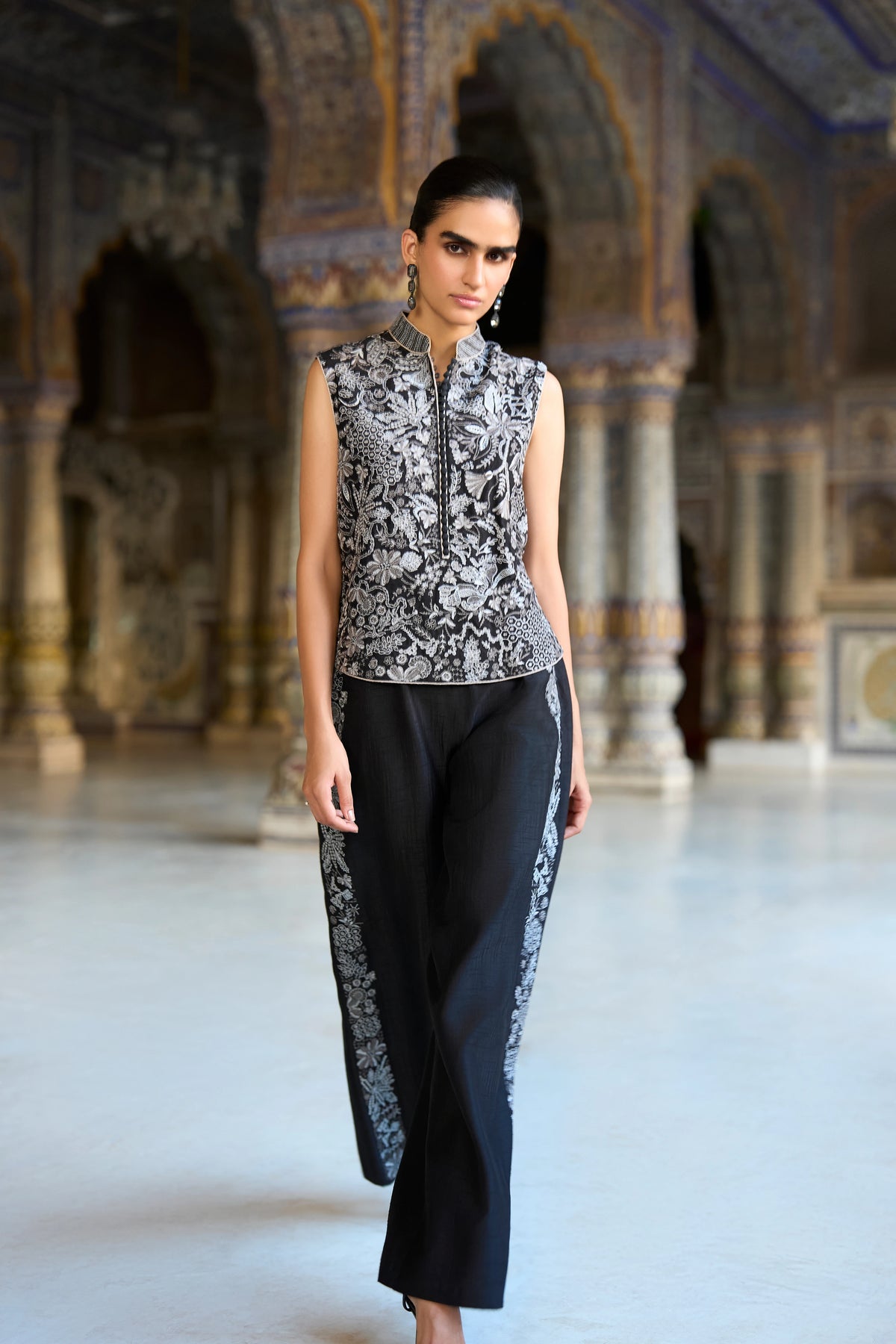 METALLIC THREAD EMBROIDERED WAISTCOAT