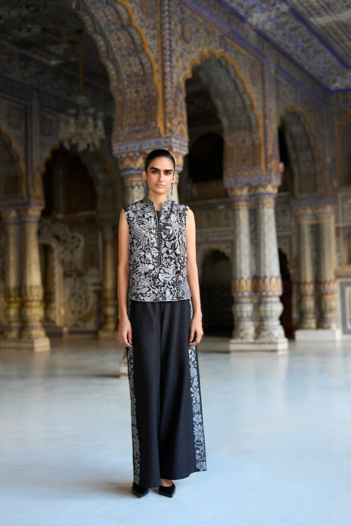 METALLIC THREAD EMBROIDERED WIDE-LEGGED PANT dash and dot