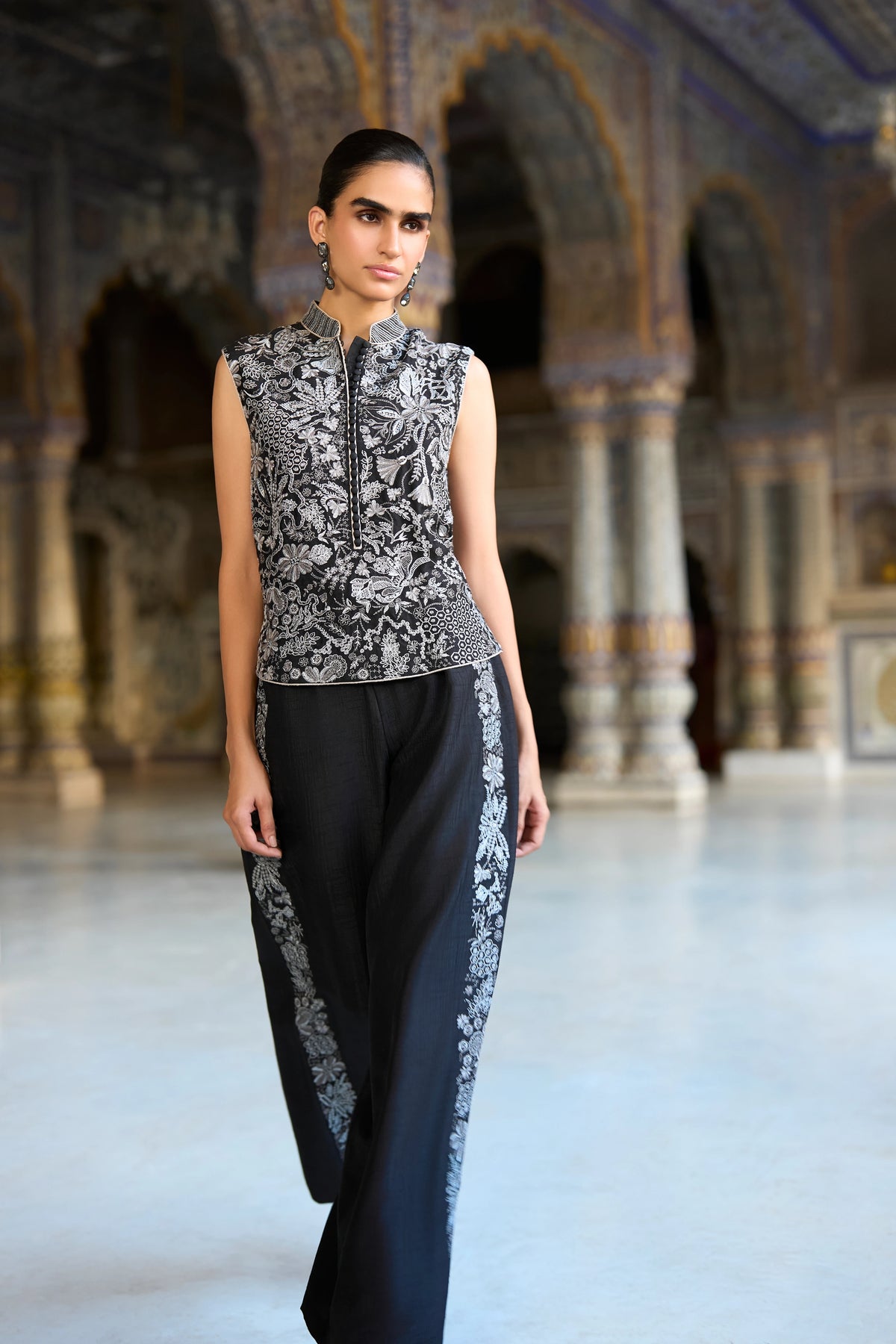 METALLIC THREAD EMBROIDERED WIDE-LEGGED PANT