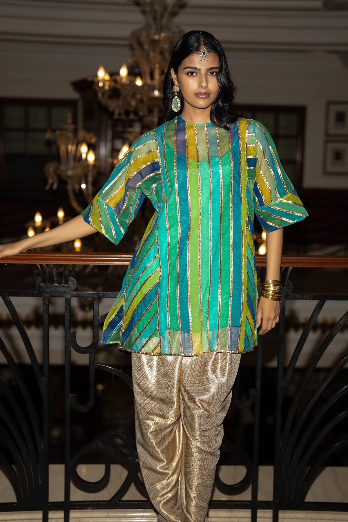 RIBBON EMBROIDERED STRIPED BOXY TOP & BROCADE TULIP PANT