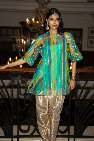 RIBBON EMBROIDERED STRIPED BOXY TOP