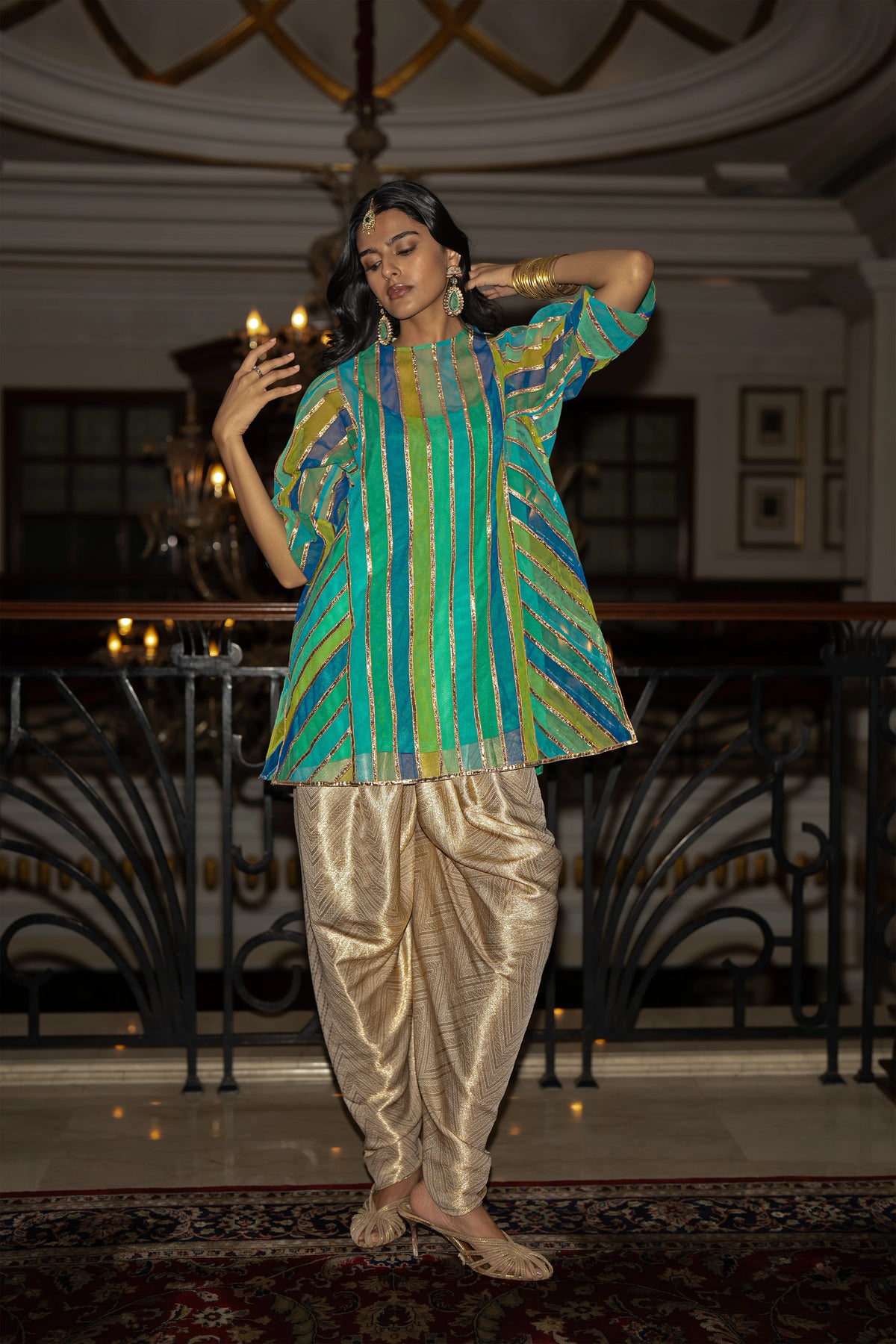 RIBBON EMBROIDERED STRIPED BOXY TOP